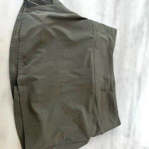 Rare Lululemon Play off the Pleats Skirt grey